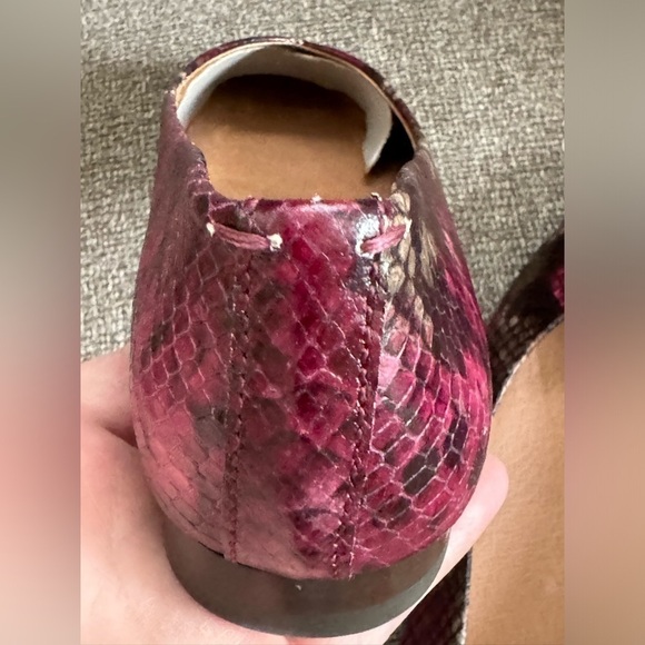 Frye NWOT Dana Leather Ballet Flats Multi Berry Reptile Print Size 6M - Picture 6 of 7